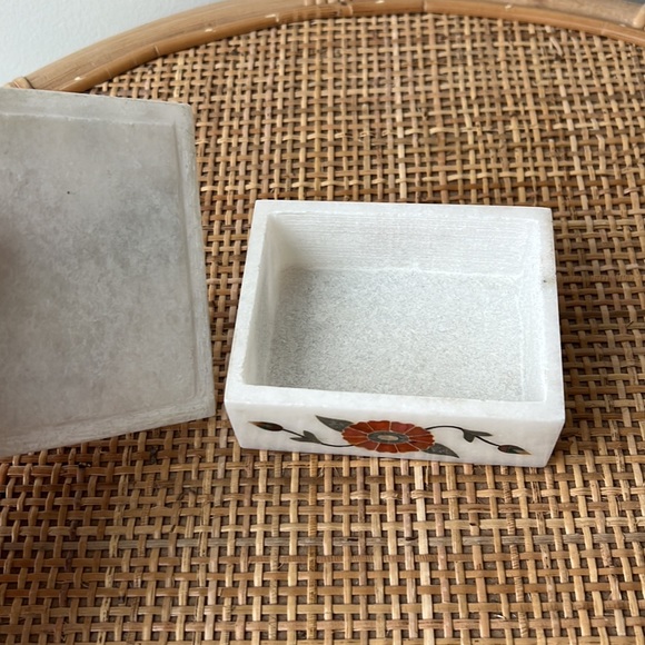 Floral Inlay Marble Box - Picture 6 of 16